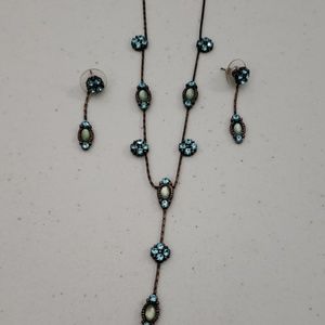 Blue flowers Necklace and earrings